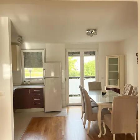 Tinaa Διαμέρισμα Ljubuški